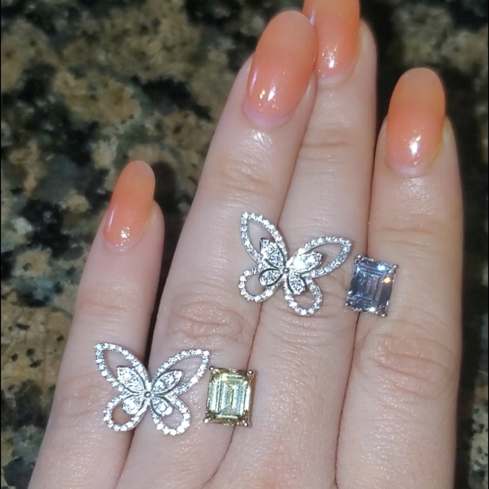 Butterfly Cocktail Ring - 5ct Emerald Shape